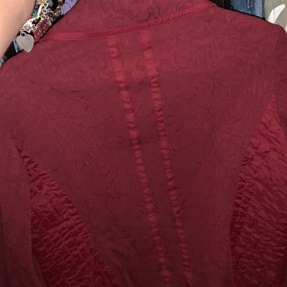 Red jacket - Picture 4 of 4